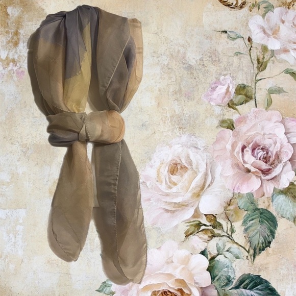 Vera Wang ‘Simply Vera’ Shoulder Scarf Elegant Chic Multicolor Pastel W 48"x54” - Picture 8 of 11